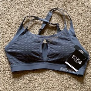 Victoria’s Secret Lightweight Sports Bra
